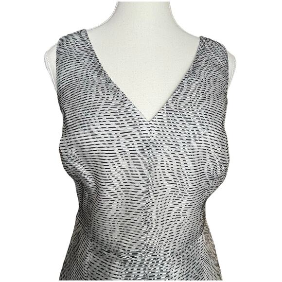 BANANA REPUBLIC BR Sleeveless Party Dress Textured Silver Black‎ Fit Flare Sz 6 - Picture 3 of 9
